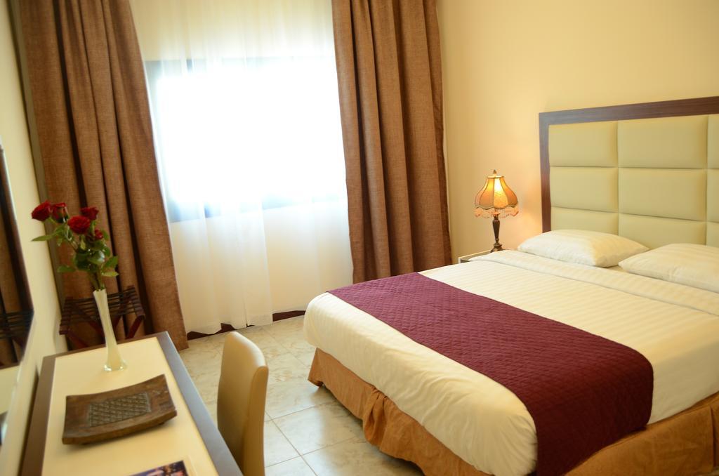 Arcadia Hotel Suites Sharjah Exterior foto